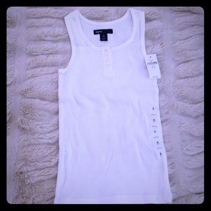 Gap Kids White tank top size small (6-7)